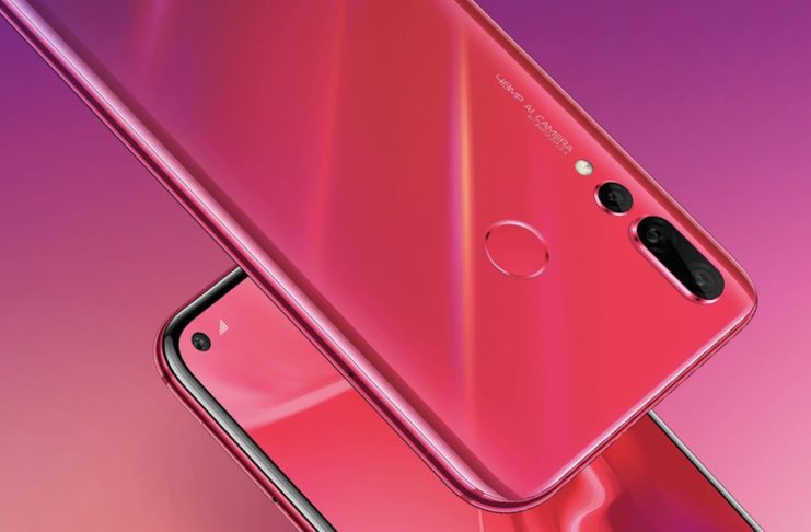Addio notch, ecco Huawei Nova 4 con il buco nello schermo
