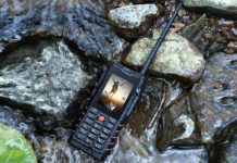 Ioutdoor, il feature phone walkie talkie economico, perfetto per le avventure
