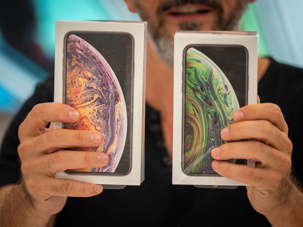 Il fornitore di OLED per iPhone segna +24% ma nessuno lo dice