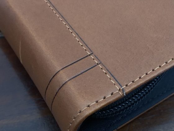 Le cuciture sono di buona qualità