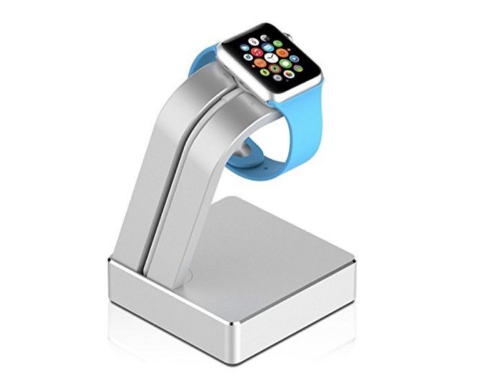 Dock in alluminio per Apple Watch, stabile e robusto: sconto a 10,99 euro
