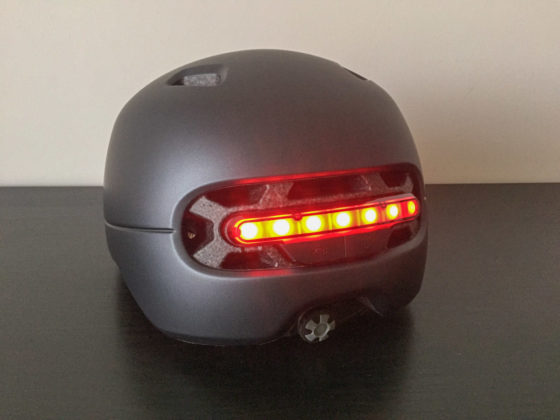 Recensione Xiaomi Smart4u, il casco per ciclisti con luce LED posteriore
