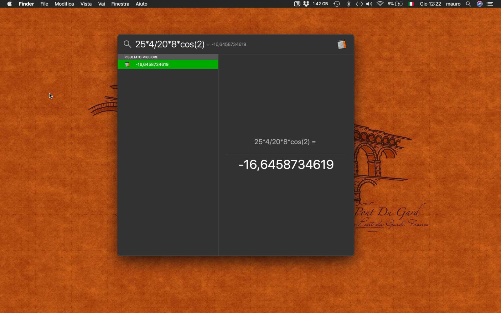 Calcolatrice con Spotlight
