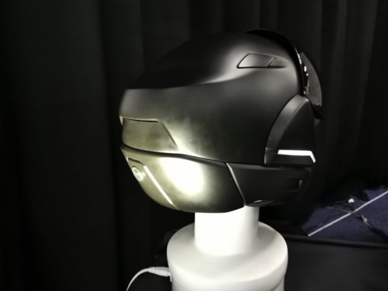 CrossHelmet, il casco connesso con HUD a 360 gradi: CES 2019