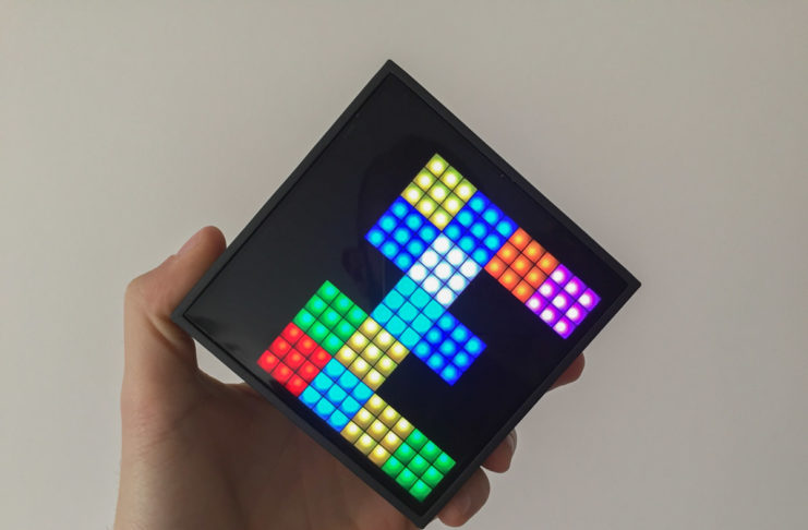 Recensione Divoom Timebox Evo, lo speaker con display LED programmabile