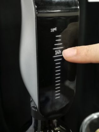 CES 2019: Ora in preodine Aveine, l&#8217;aeratore per vino connesso allo smartphone