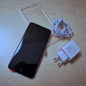 Honor View 20: unboxing, primi scatti, varianti colore e cover Moschino