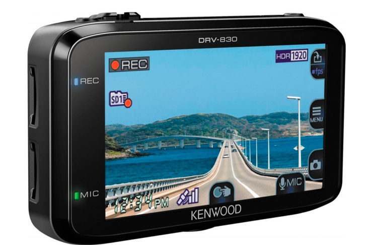 Recensione Kenwood DVR-830, la Dashcam deluxe per chi non si accontenta