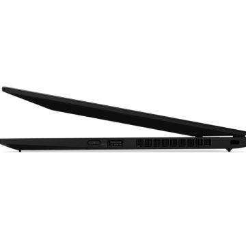 Lenovo ThinkPad X1 Carbon è più leggero di MacBook Air ma con schermo più grande