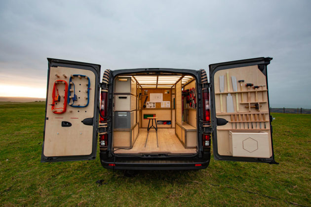 Il concept-van NV300 di Nissan integra una batteria portatile all-in-one