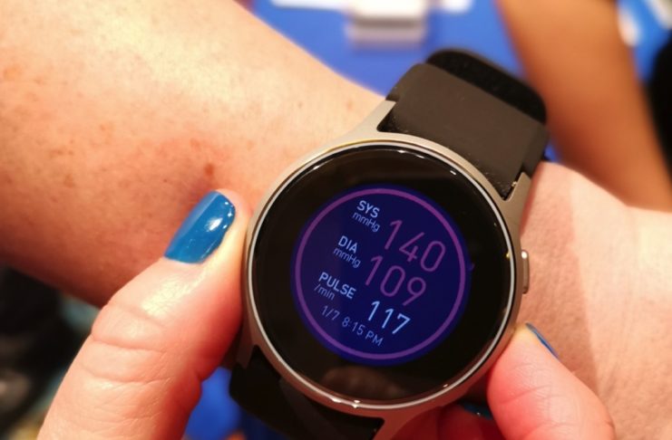 Al CES 2019 Omron HeartGuide, lo smartwatch che misura la pressione sanguigna