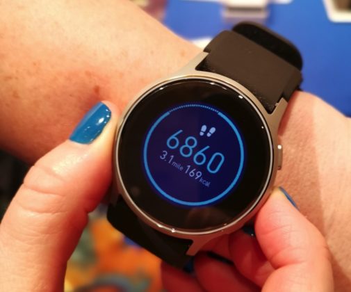 Al CES 2019 Omron HeartGuide, lo smartwatch che misura la pressione sanguigna