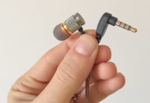 Recensione QKZ DM6, gli auricolari in-ear con filo e spina jack angolata