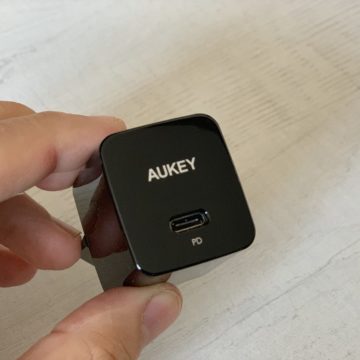 Recensione mini caricabatterie 18W Aukey: quel che serve per ricaricare velocemente un iPhone
