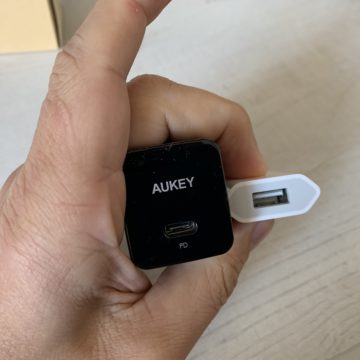 Recensione mini caricabatterie 18W Aukey: quel che serve per ricaricare velocemente un iPhone