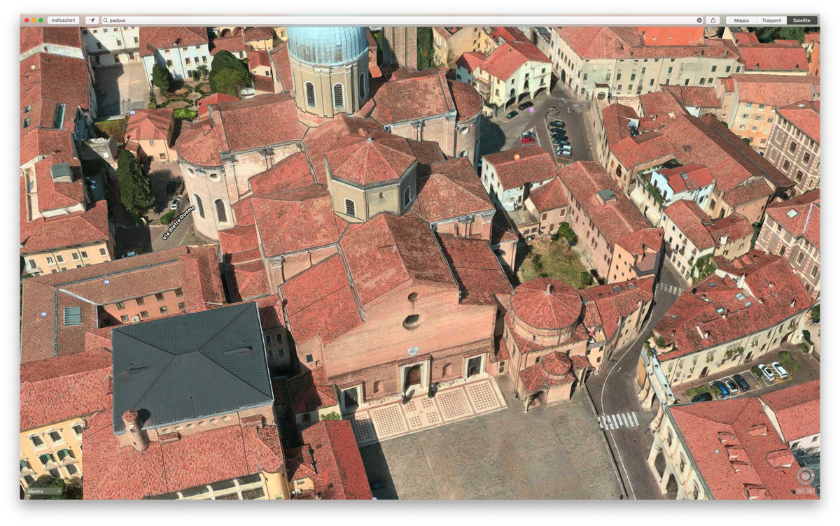 Apple Mappe mostra Padova, Reggio Calabria e Siracusa con vista Flyover 3D