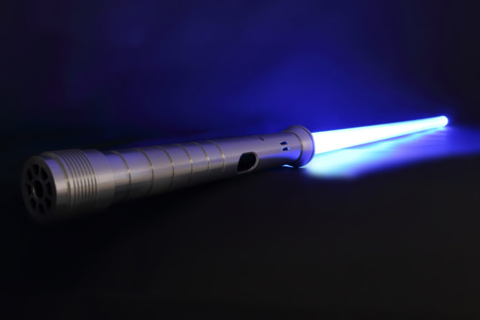 WAAN, la spada laser stile Star Wars che si controlla con lo smartphone