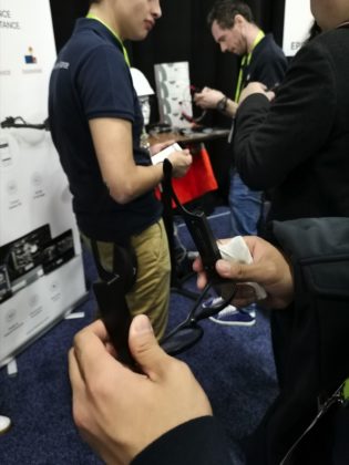 Tikaway, al CES 2019 gli occhiali che teletrasportano gli esperti sul campo