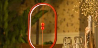 Da Utorch una lampada notturna magnetica di design dallo stile originale