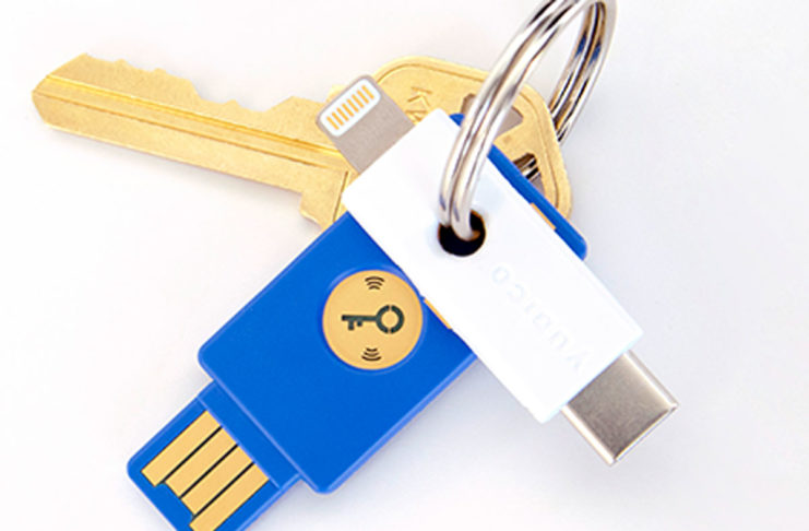 CES 2019, da Yubico una chiavetta Lightning/USB-C per accedere con un token a siti e servizi senza password