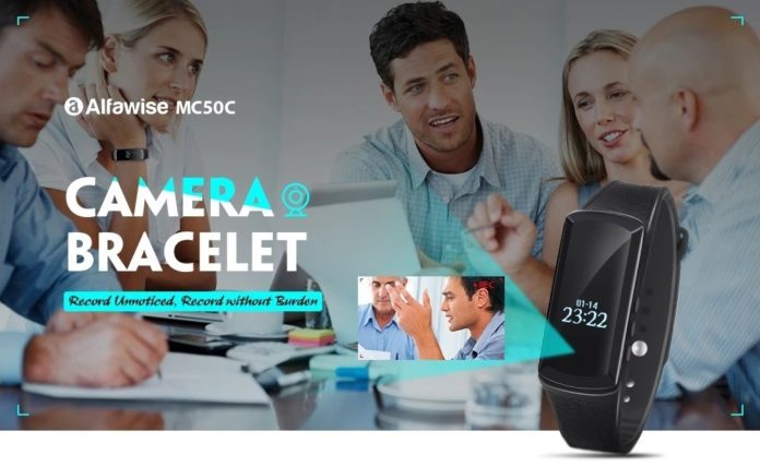 Alfawise MC50C, la smartband con fotocamera integrata, per riprese discrete