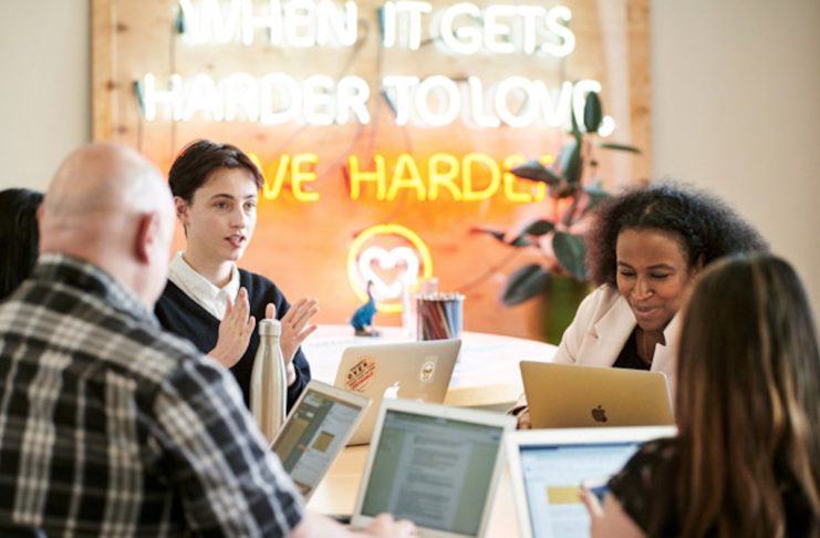 Apple sceglie l’associazione Dream Corps ed espande il programma #Youcode alle minoranze