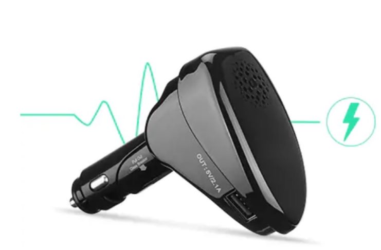 Deodorizer, il caricatore per auto con purificatore d’aria incorporato