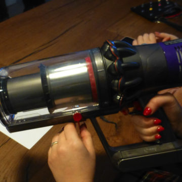 dyson cyclone v10 13