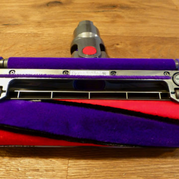 dyson cyclone v10 24