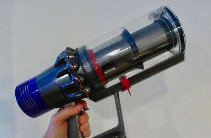 dyson cyclone v10 32