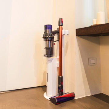 Dyson Cyclone V10, giro di prova con l’aspirapolvere hi-tech più desiderato