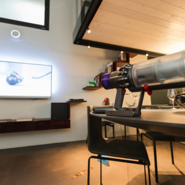 Dyson Cyclone V10, giro di prova con l’aspirapolvere hi-tech più desiderato