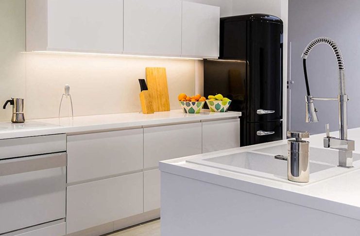 eve light strip: arriva in italia la striscia led Homekit super luminosa di eve systems