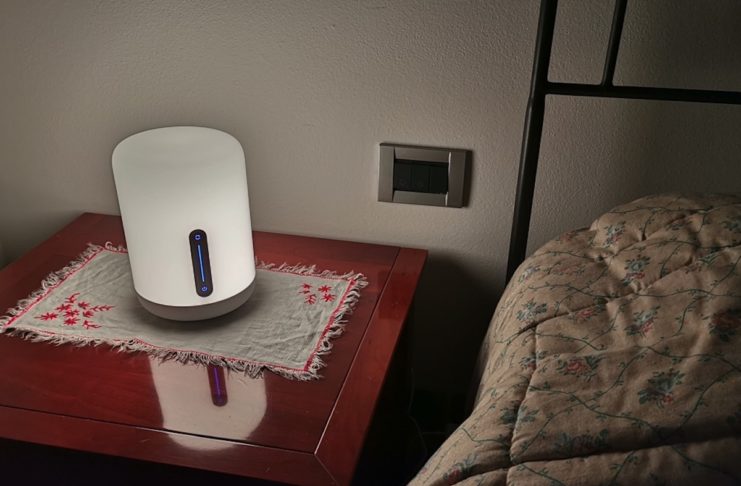 Recensione Xiaomi MIJIA Bedside Lamp 2: la lampada smart da comodino che comandi con Homekit, Google e Alexa