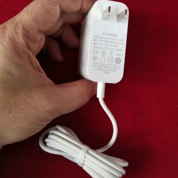 Recensione Xiaomi MIJIA Bedside Lamp 2: la lampada smart da comodino che comandi con Homekit, Google e Alexa