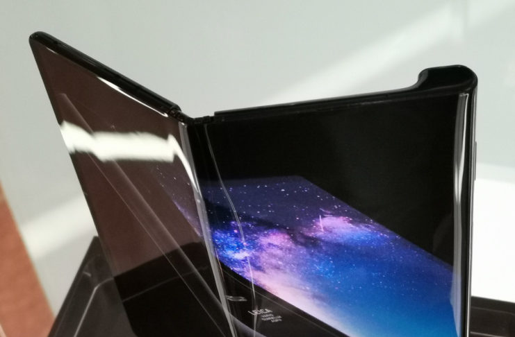 MWC 2019, arriva il pieghevole Huawei Mate X e iPhone XS diventa lo smartphone dei poveri