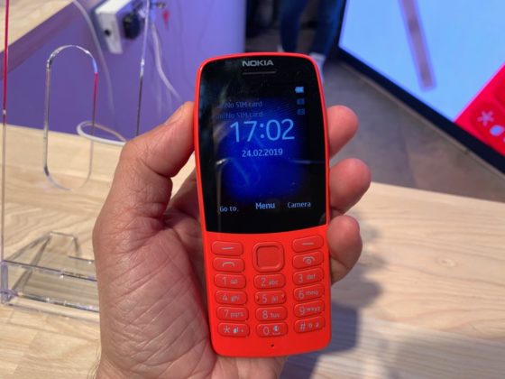 Il Nokia 210 è tornato: versione 2019 del dumb phone al MWC 2019