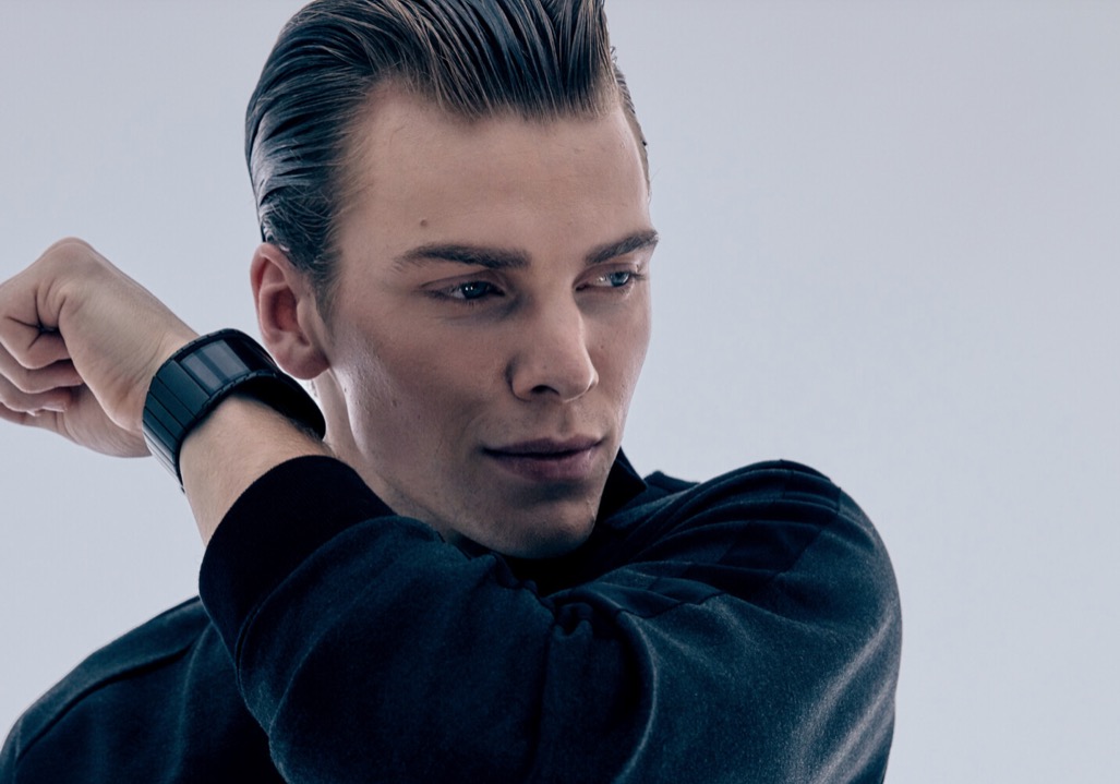 Al MWC 2019 Nubia presenta il bracciale smartphone flessibile