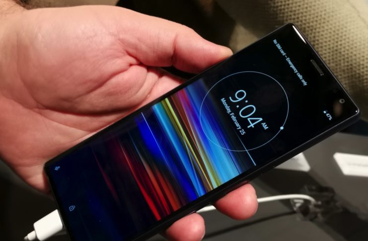 Sony Xperia 10 e 10 Plus, i medio gamma con schermo da cinema: MWC 2019