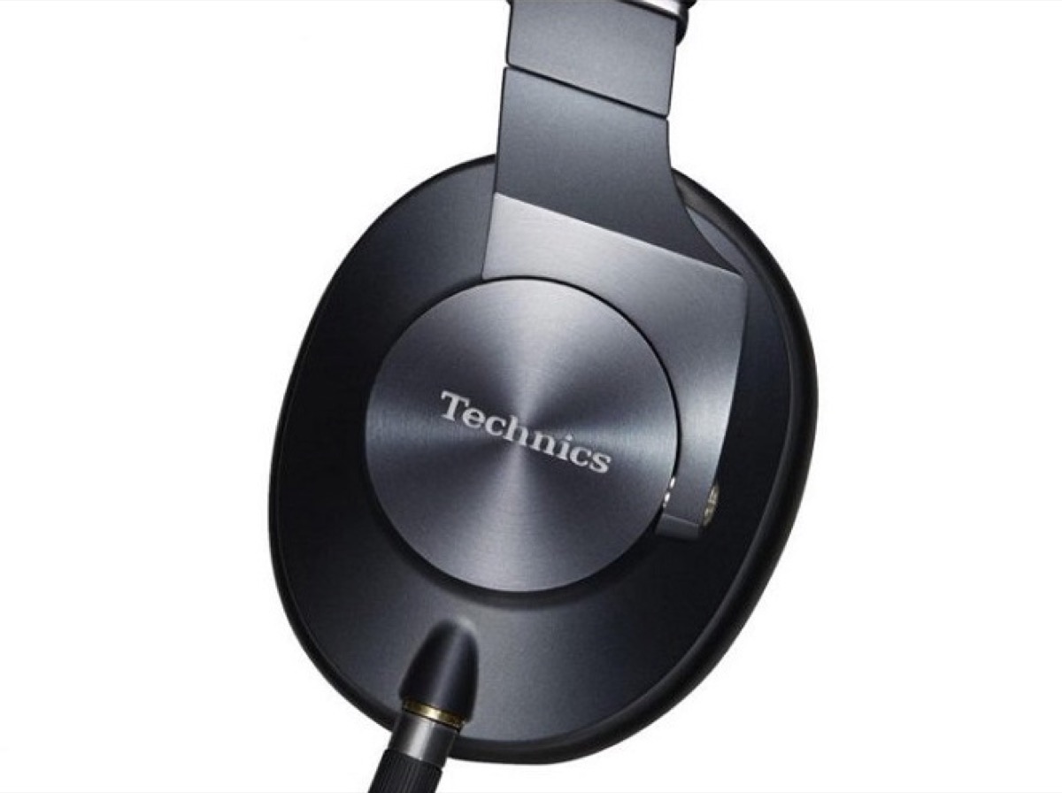 Technics F70N, cuffia over-ear con audio LDAC apt-X HD