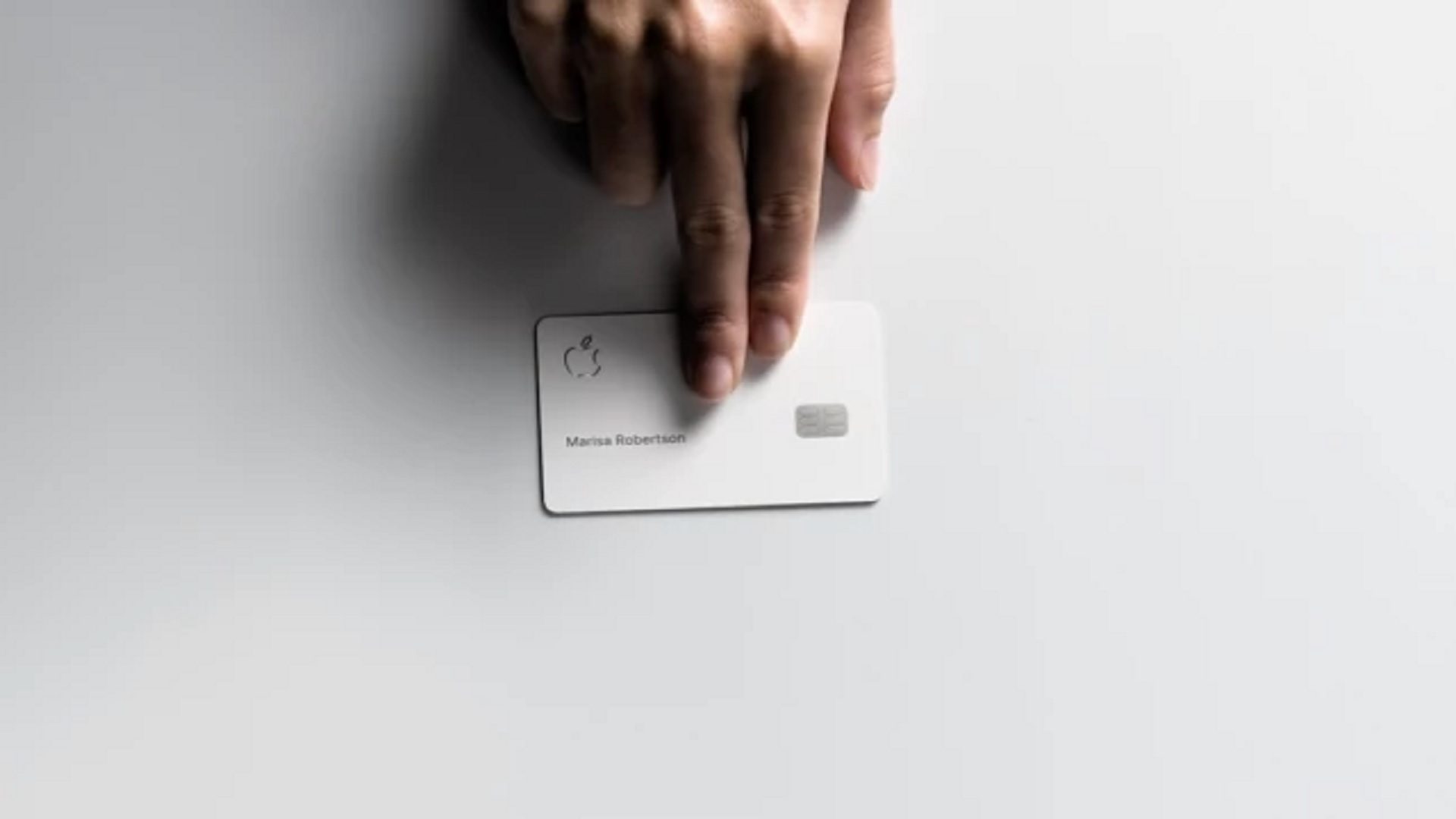 Apple Card, gli utenti non vedono l’ora di averla