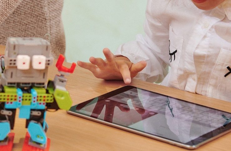 Donne, tecnologia, app e coding: così Apple celebra la Festa della donna