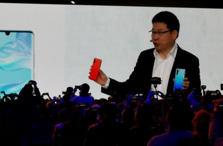 Huawei P30 e P30 Pro sono ufficiali: caratteristiche, foto, uscita e prezzi