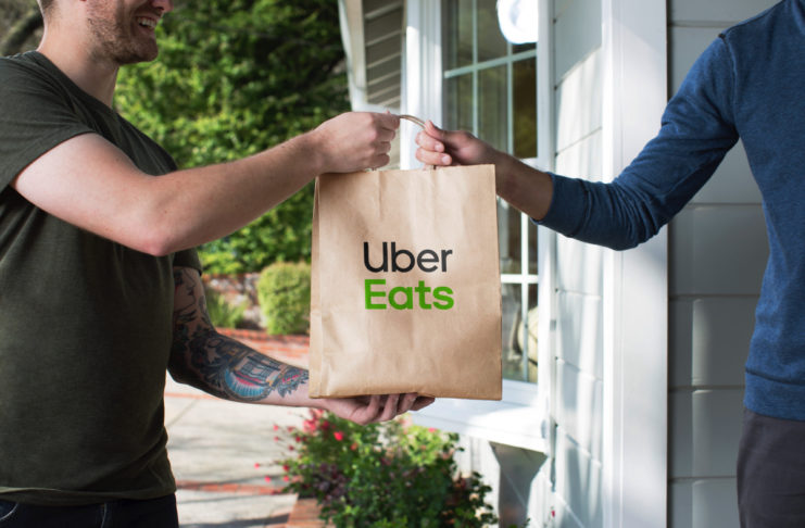 Con Apple Pay si paga il cibo a domicilio Uber Eats anche in Italia