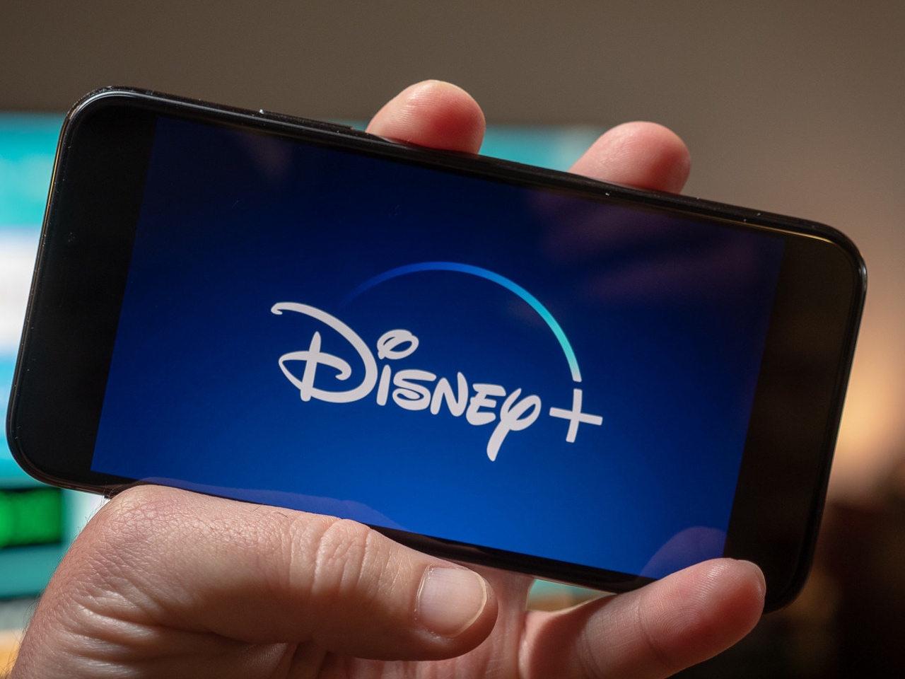 Disney+, mancano poche ore all’annuncio ufficiale dello streaming di Topolino