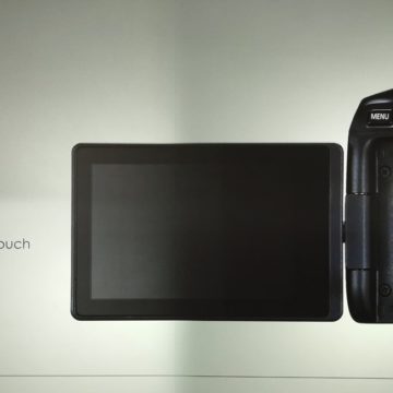 Canon presenta EOS 250D, la reflex con schermo orientabile più leggera al mondo 