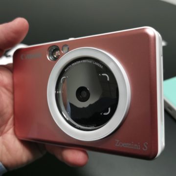 Le nuove instant camera di Canon Zoemini S e C aggiungono colore e versatilità anche per i selfie