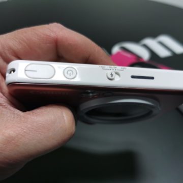 Le nuove instant camera di Canon Zoemini S e C aggiungono colore e versatilità anche per i selfie
