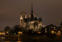 Apple attiva le donazioni per la ricostruzione della cattedrale di Notre Dame