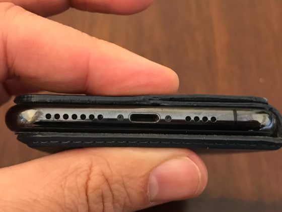 Anche qui si vede quando ridotto è lo spessore, ma il bordo è scoperto